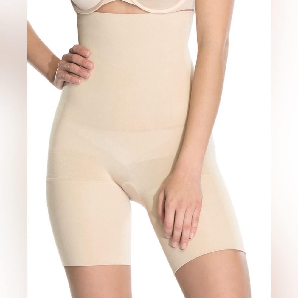 Red Hot by Spanx